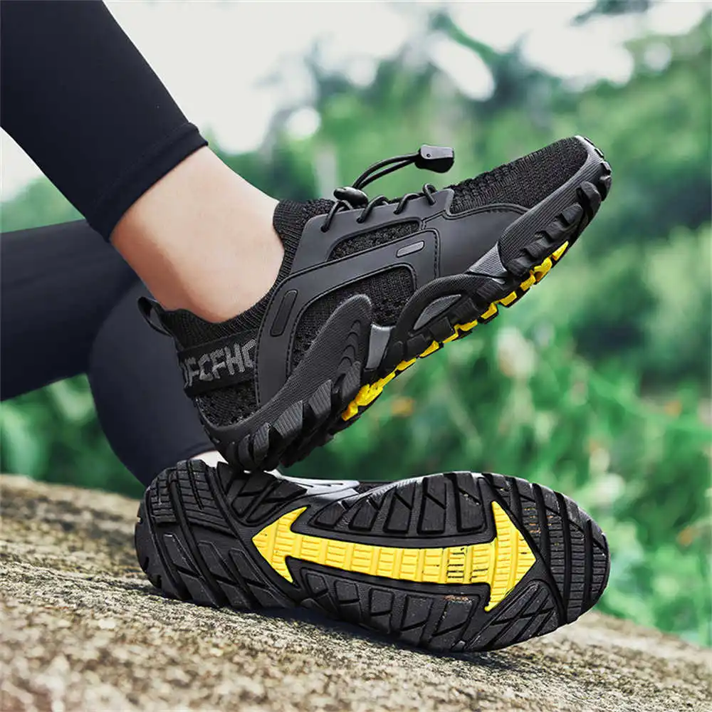Sepatu bot Hiking Pria, sneake - Luxury Lifestyle Experiences ulasan dan harga