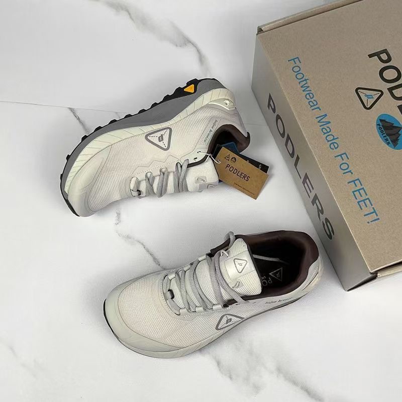 Sepatu Jalan Kaki Merek Mewah  - Luxury Lifestyle Brands ulasan dan harga